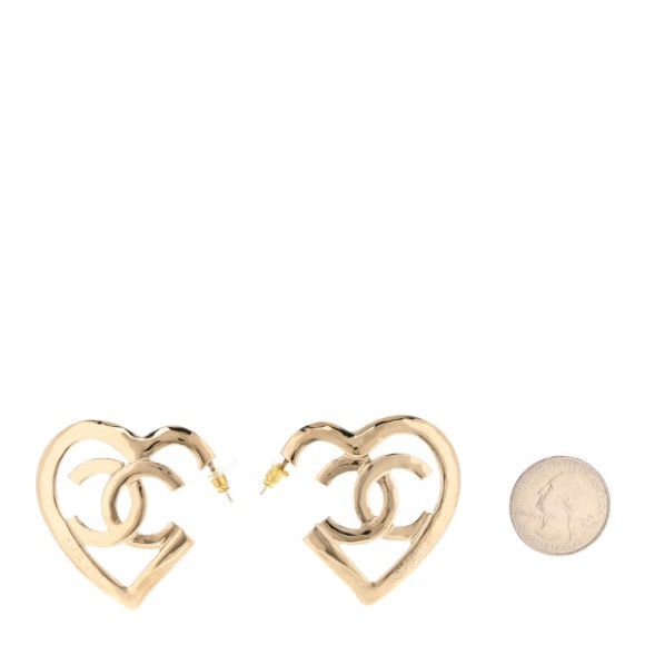 BNIB Chanel CoCo in Love Heart Metal Hoop Earrings Gold AB7894 B07713 NG966 - Picture 7 of 7